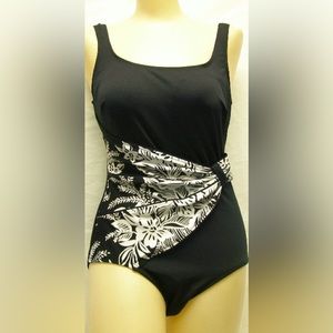 14 D 38 cup NWT draped sash Roxanne swimsuit E45034 black white